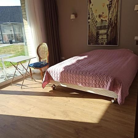 Hotel Fleur De Lys Bailleul  Exteriör bild