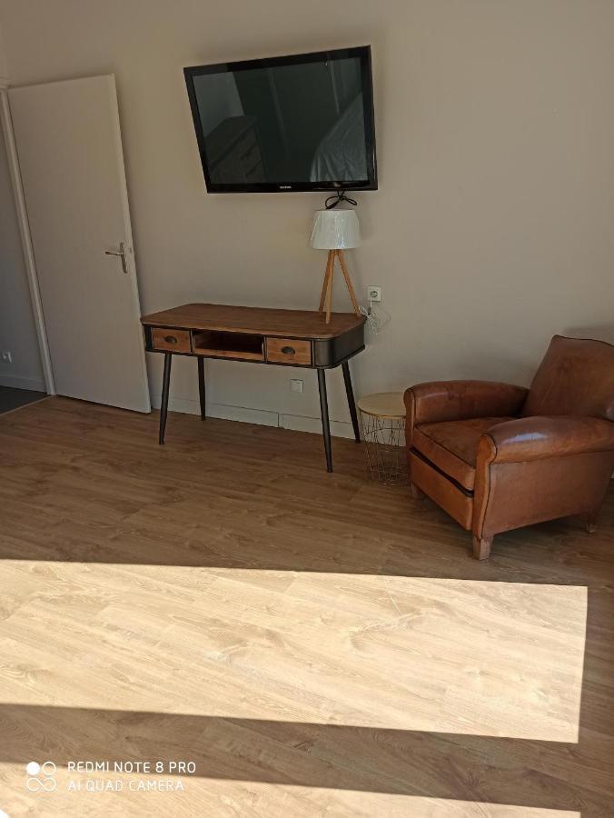Hotel Fleur De Lys Bailleul  Exteriör bild