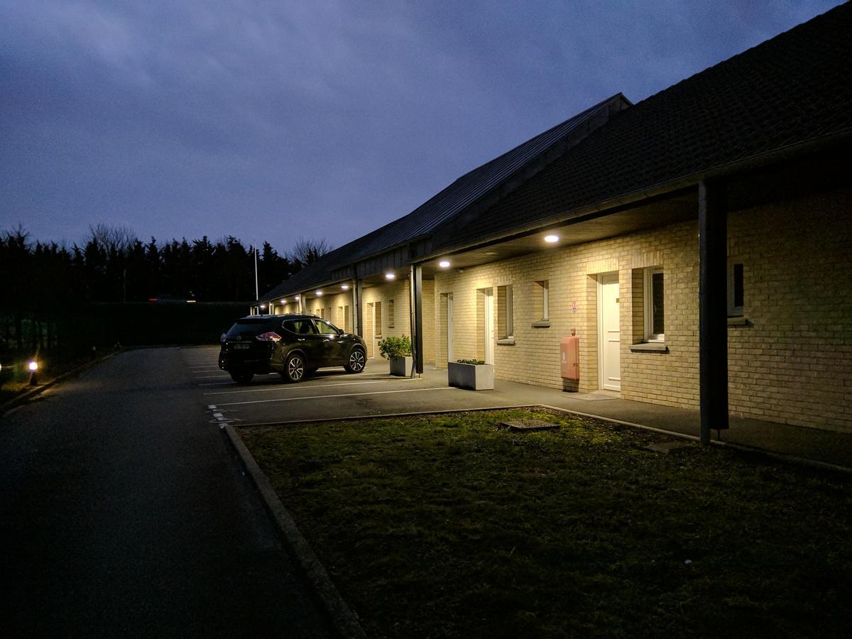 Hotel Fleur De Lys Bailleul  Exteriör bild